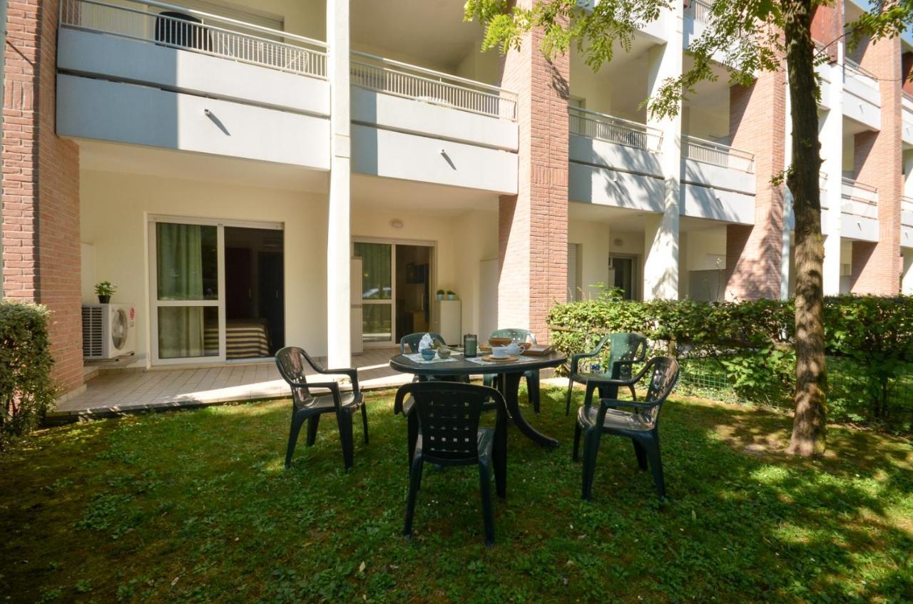 Aparthotel Residenza Al Parco Bibione Exteriér fotografie
